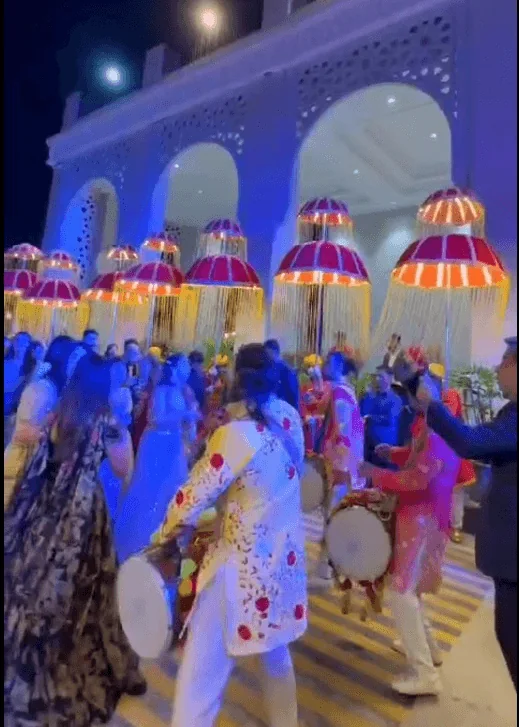 Live music wedding band delhi by Desiring Event Planners